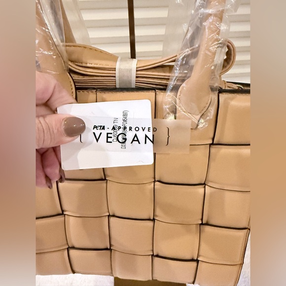 Vegan Leather Tan Woven Tote Bag with Crossbody Strap - Picture 4 of 12